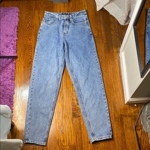 PRETTYLITTLETHING JEANS